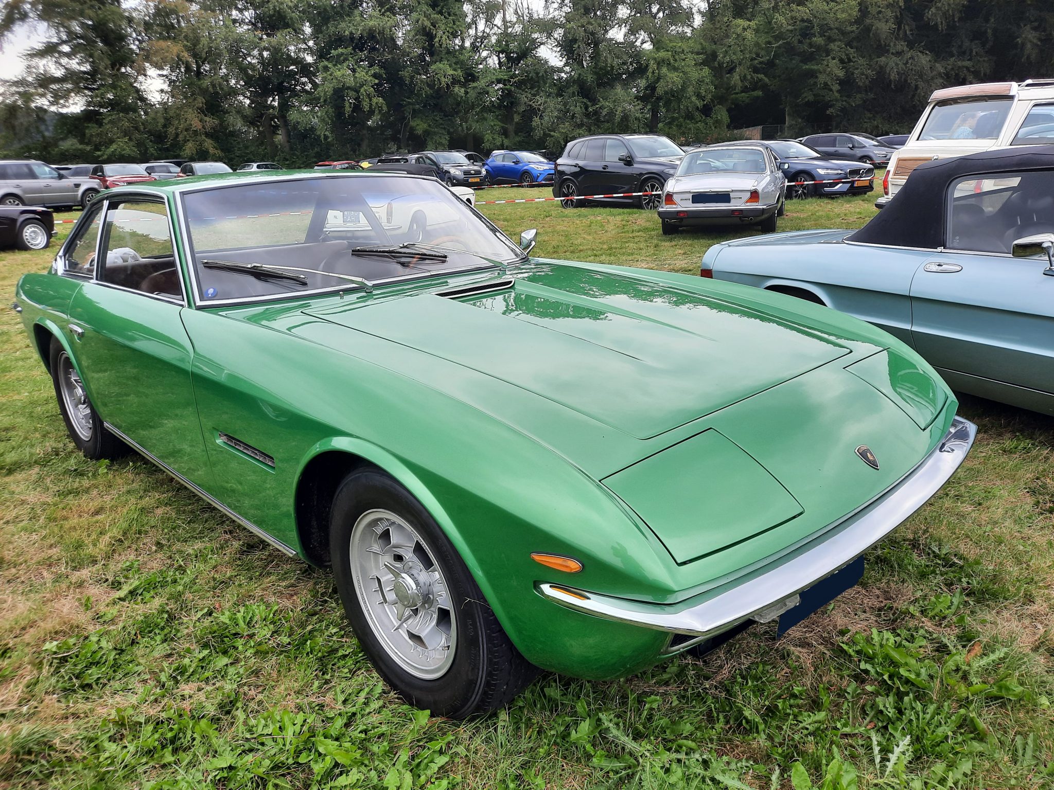 Lamborghini イスレロ LHD/RHD (左/右ハンドル)